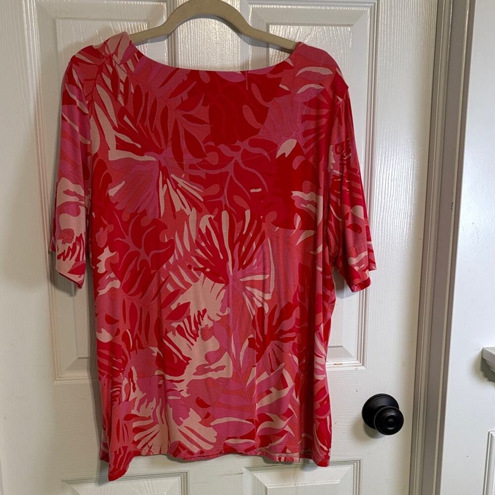 Chico's Vibrant Red and Pink Leaf Print Blouse - Picture 3 of 4